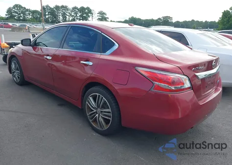2014 Nissan Altima 2.5 Sv z USA, uszkodzony, nr VIN 1N4AL3AP1EN240621